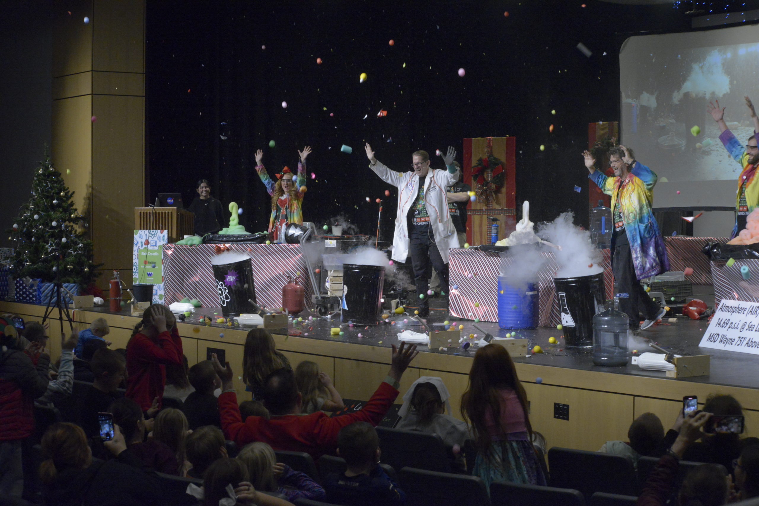 “Science Claus” Draws Hundreds for Evening of Fun
